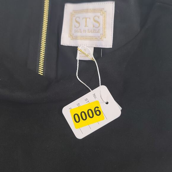 Sail to Sable ladies Bell Sleeve lined suede vibes top black Size Small Mob Wife - Picture 10 of 10